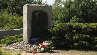 Памятник в честь евреев, убитых 10 июля 1941 года в Едвабне. Fot. PAP/Artur Reszko
