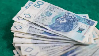Banknoty (zdj. ilustracyjne) Fot. PAP/Szymon Pulcyn