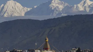 Widok na Himalaje w Nepalu, zdjęcie ilustracyjne, fot. PAP/EPA/NARENDRA SHRESTHA