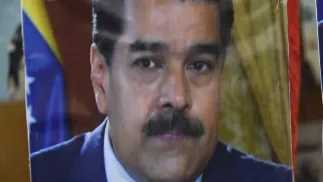Fragment transparentu z Nicolasem Maduro Fot. PAP/EPA/SHAHZAIB AKBER
