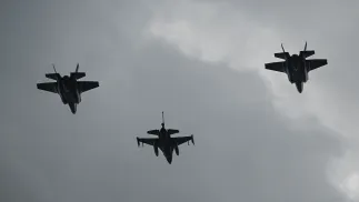 USA i Arabia Saudyjska zbombardowały pozycje irackich bojowników. Fot. PAP/	Andrzej Jackowski