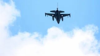 Самолет F-16. Fot. PAP/Jarek Praszkiewicz (фотоиллюстрация)