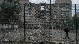 Зруйнований російською повітряною атакою будинок. Фотоілюстрація. Fot. PAP/Vladyslav Musiienko