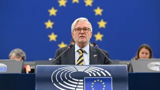 Sprawozdawca, europoseł Michael Gahler. Fot. PAP/Wiktor Dąbkowski