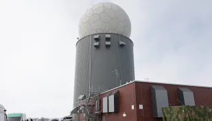 Posterunek radiolokacyjny dalekiego zasięgu Fot. PAP/Artur Reszko