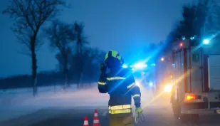 Strażak. Fot. PAP/Leszek Szymański