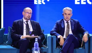 Dyrektor generalny Polskiej Agencji Prasowej Marek Błoński (L) i wicepremier, minister cyfryzacji Krzysztof Gawkowski (P) Fot. PAP/Jarek Praszkiewicz