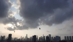 Widok na Tel Awiw. Fot. EPA/ABIR SULTAN