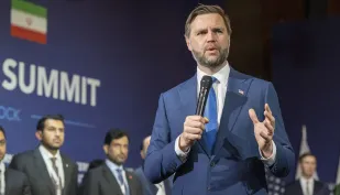 J.D. Vance podczas rozmów technicznych delegacji Stanów Zjednoczonych i Iranu Fot. PAP/EPA/URS FLUEELER / POOL