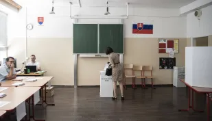 Referendum na Słowacji. Fot. PAP/EPA/JAKUB GAVLAK