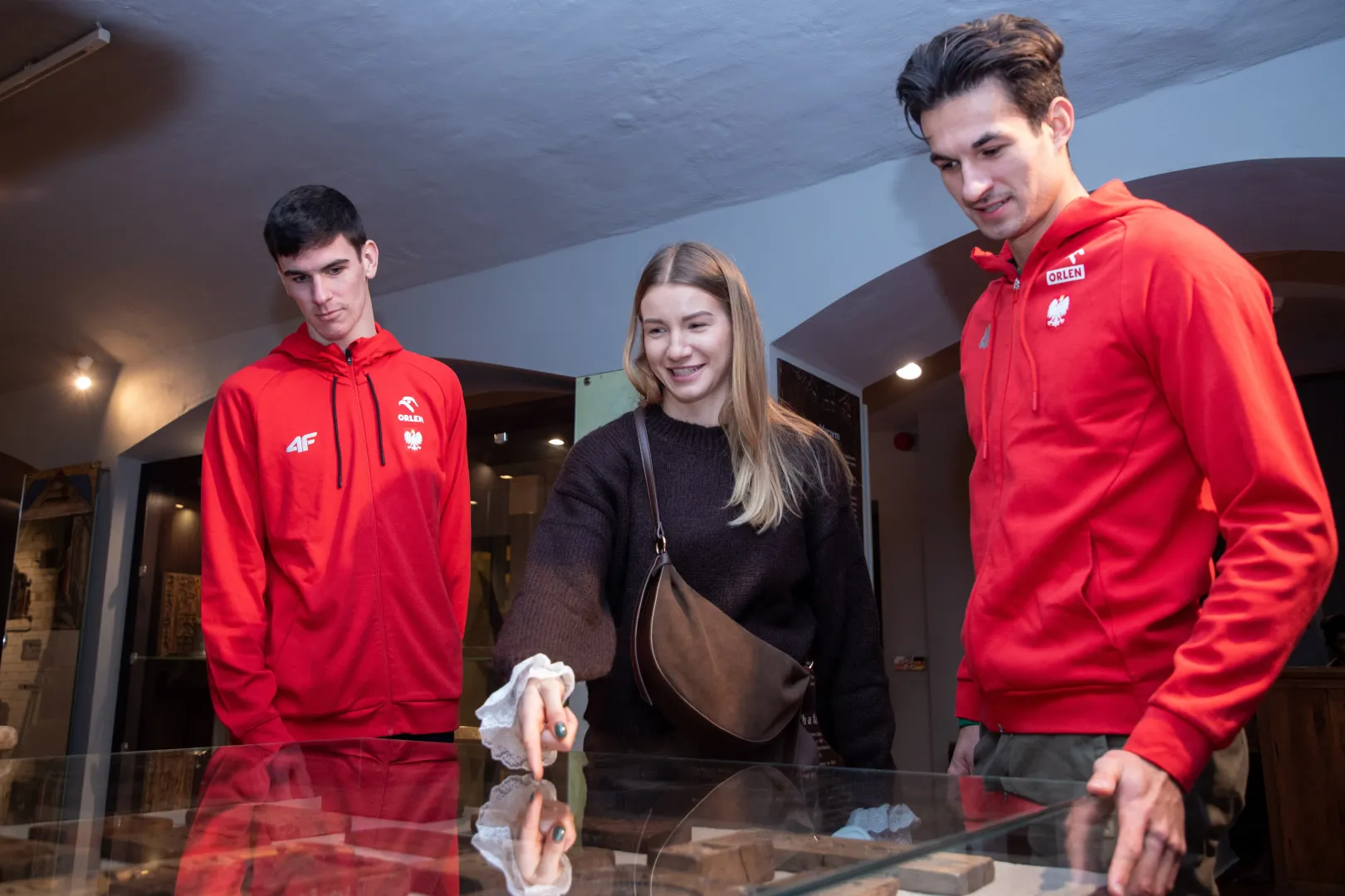 od lewej nazdjęciu: Mikołaj Szczęsny, Adrianna Sułek i Mateusz Kołodziejski. Fot. PAP/ Agnieszka Bielecka