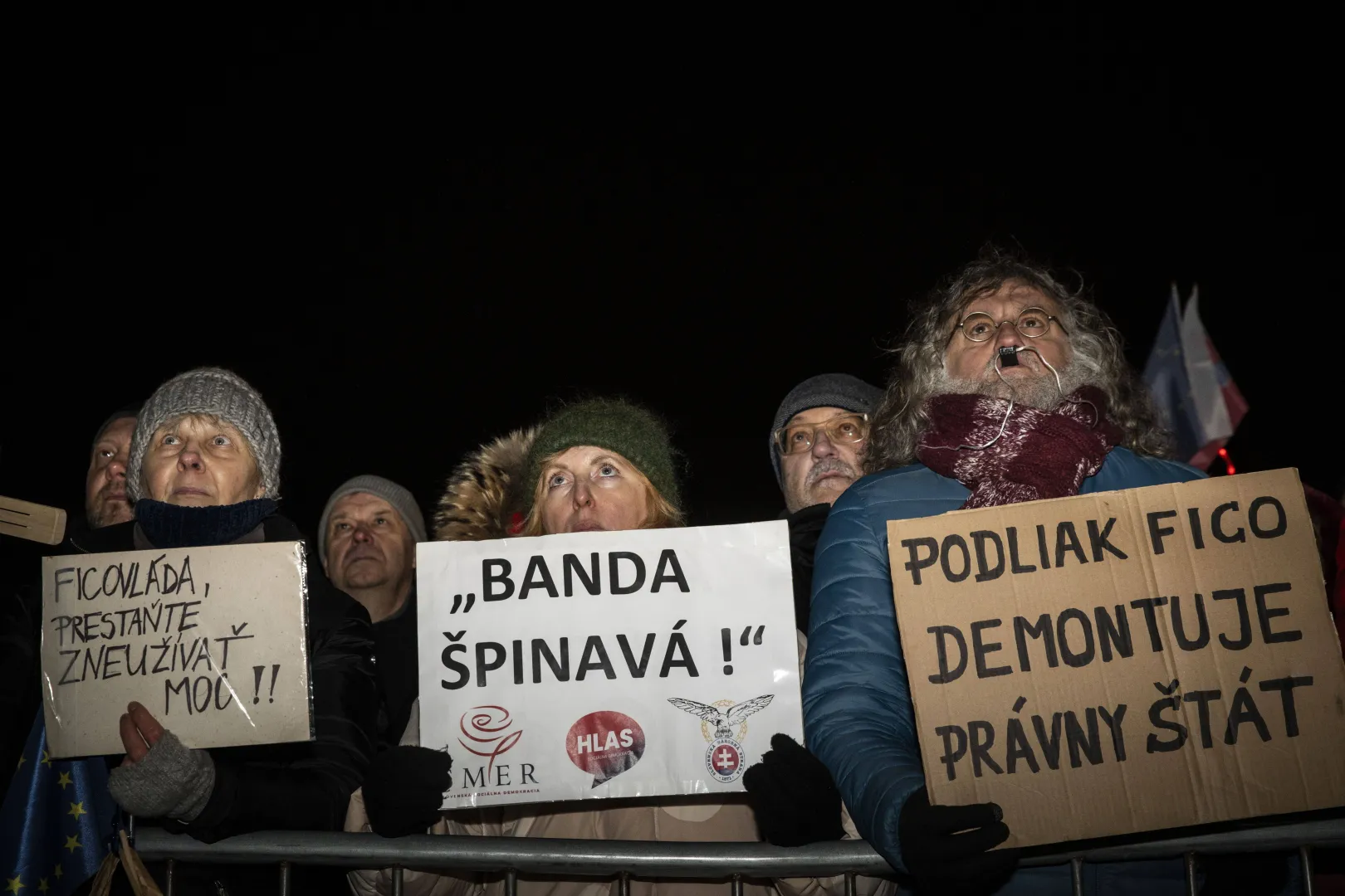 Protesty na Słowacji. Fot. PAP/EPA/JAKUB GAVLAK