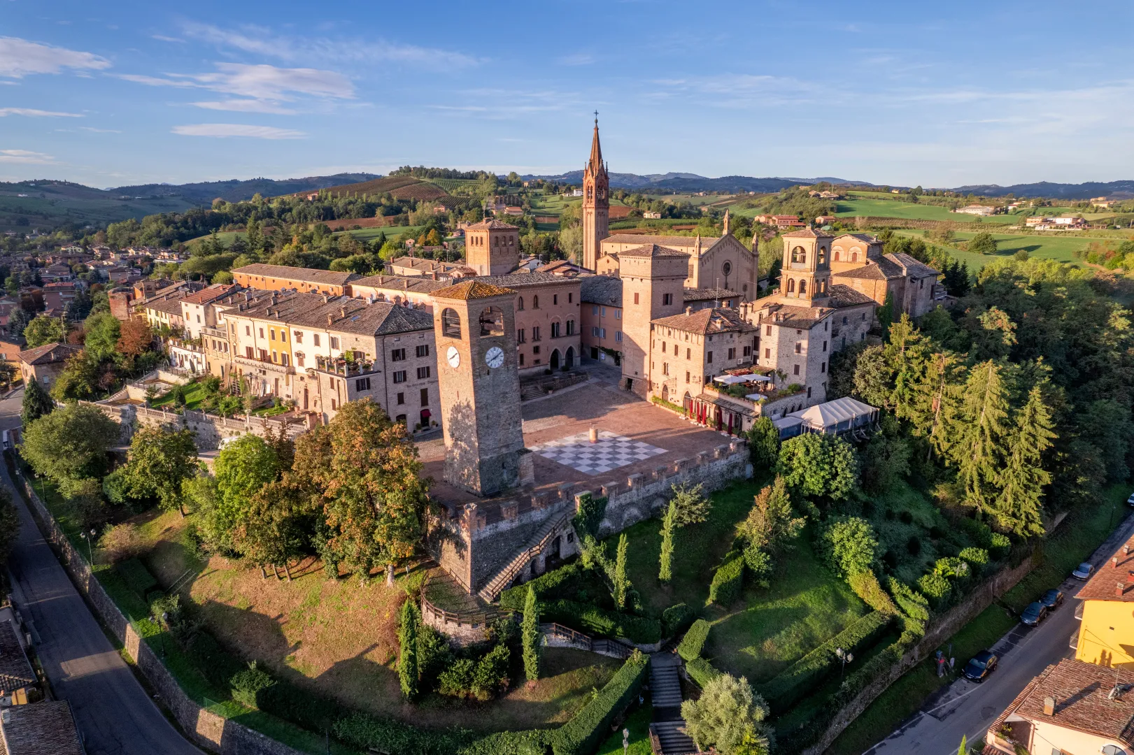 Castelvetro di Modena. Fot. Dronemetrics/Adobe Stock