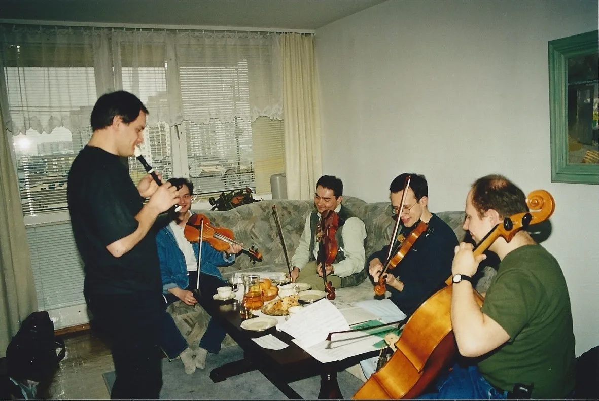 Próba z Grupą MoCarta w Tychach rok 1998. Fot. Lucyna Krosny/materiały prasowe