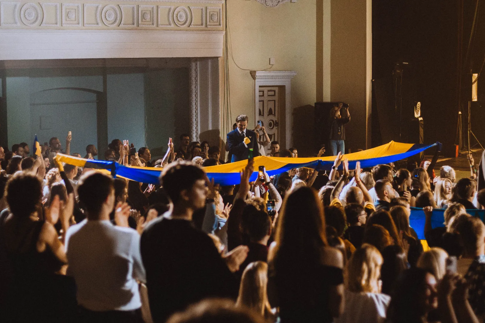 Фото з вистави "Ребелія". Пресматеріали МУР.