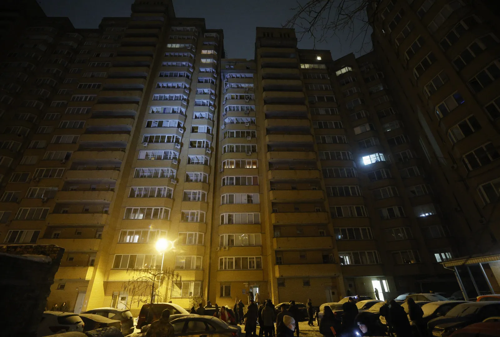 Rosyjski atak na Kijów Fot. PAP/EPA/SERGEY DOLZHENKO