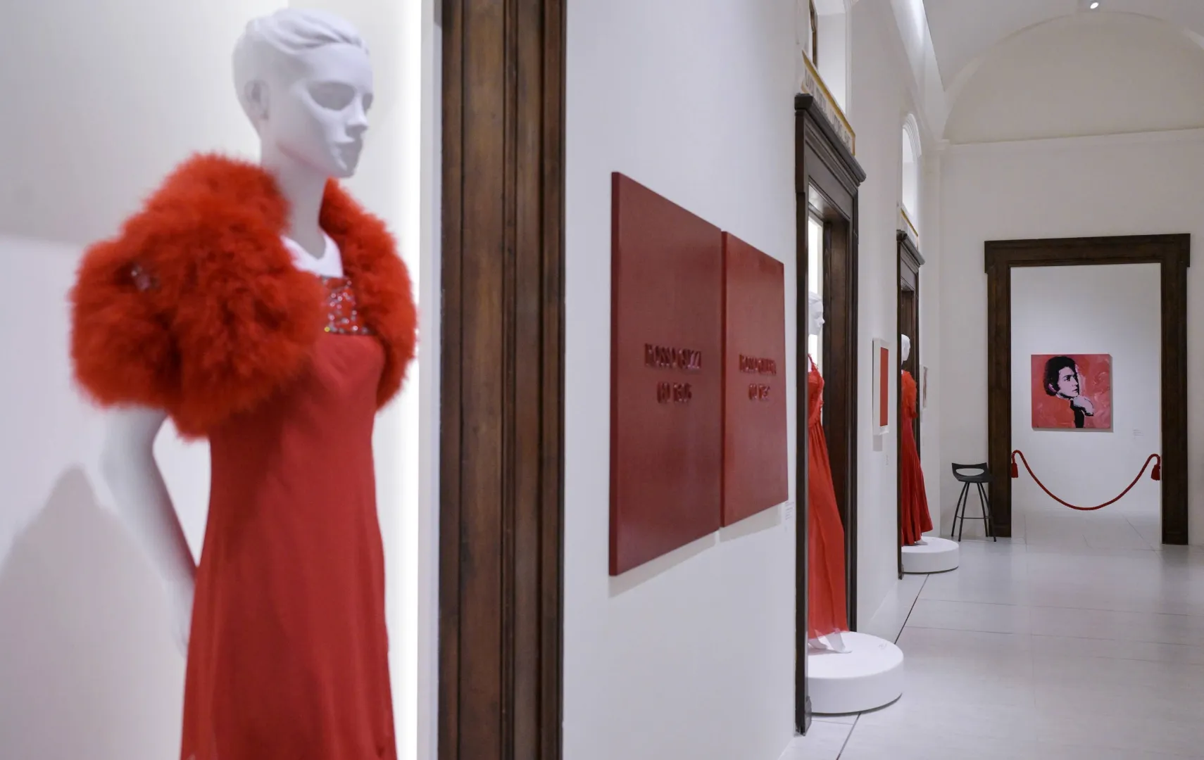 Wystawa Orizzonti - Rosso (Horyzonty - Czerwone) w PM23 Fundacji Valentino Garavaniego i Giancarlo Giammettiego w Rzymie. Fot. EPA/RICCARDO ANTIMIANI