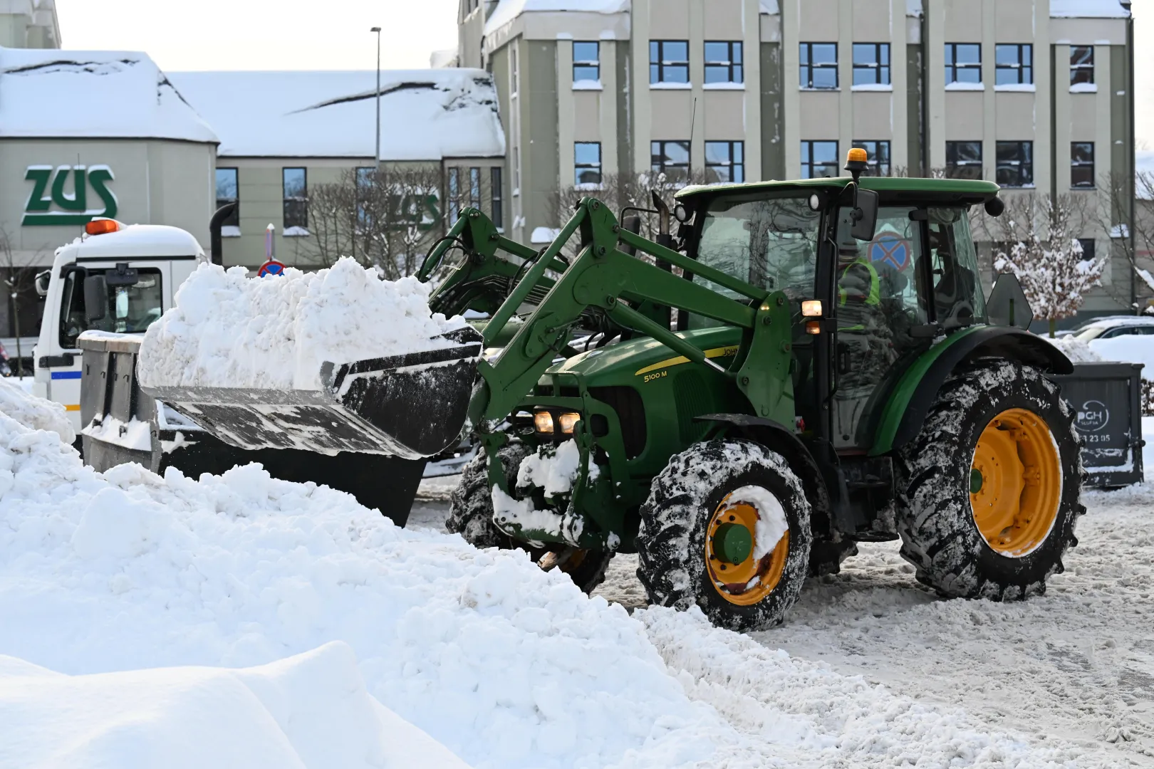 Śnieg na ulicach Słupska Fot. PAP/Piotr Kowala