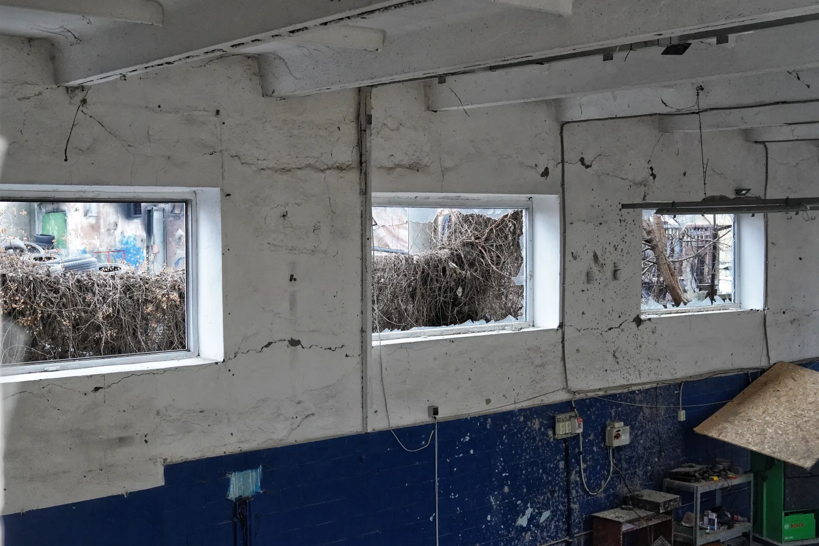 Zniszczenia spowodowane rosyjskim atakiem w Odessie. Fot. PAP/Alena Solomonova