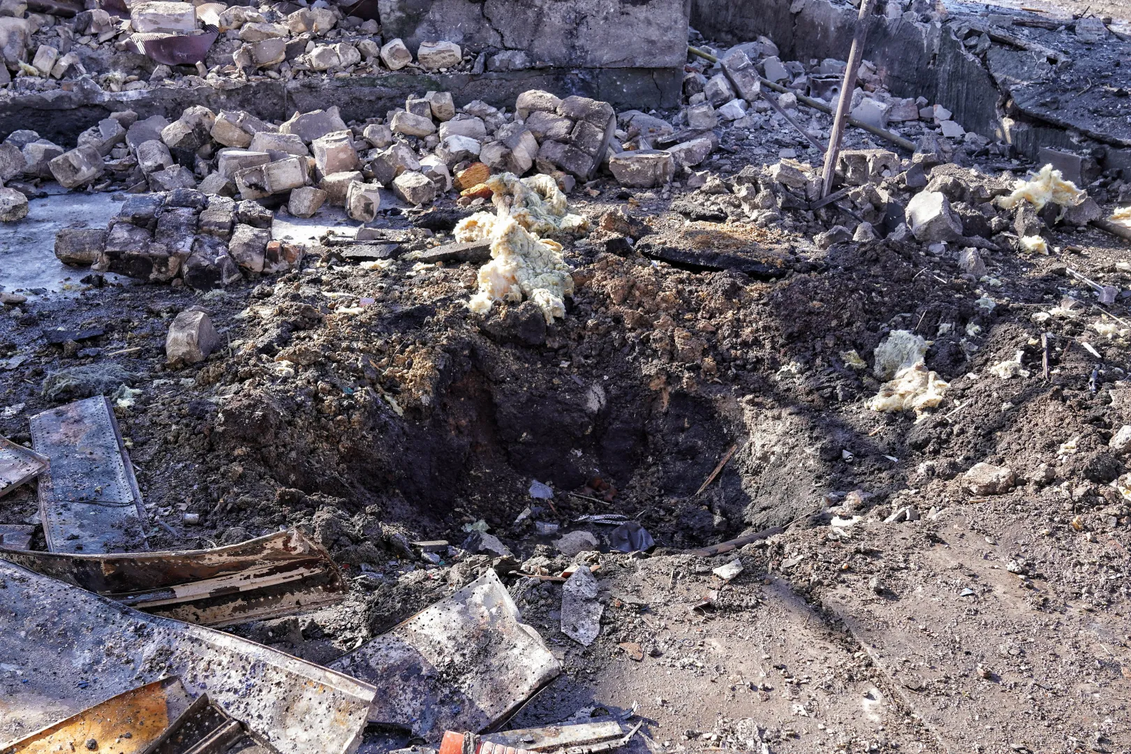 Zniszczenia po rosyjskim ataku dronowym na Czarnomorsk w obwodzie odeskim. Fot. PAP/Alena Solomonova