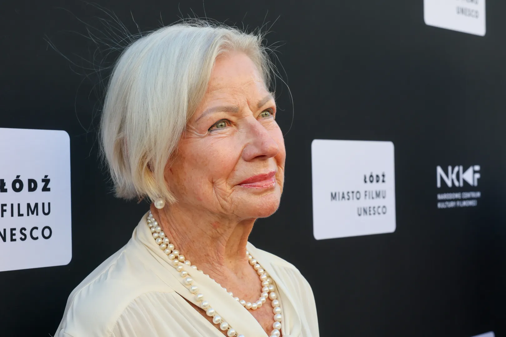 Aktorka na odsłonięciu swojej gwiazdy w Łódzkiej Alei Gwiazd przy ulicy Piotrkowskiej w 2025 r. Fot. PAP/Marian Zubrzycki