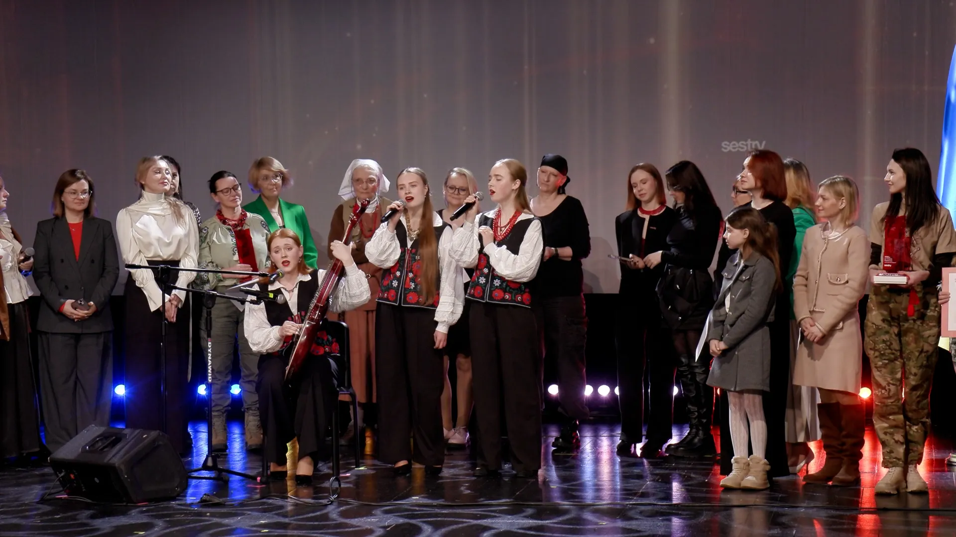 Gala nagrody "Portrety Siostrzeństwa 2026". Fot. PAP/Dominik Gliwa