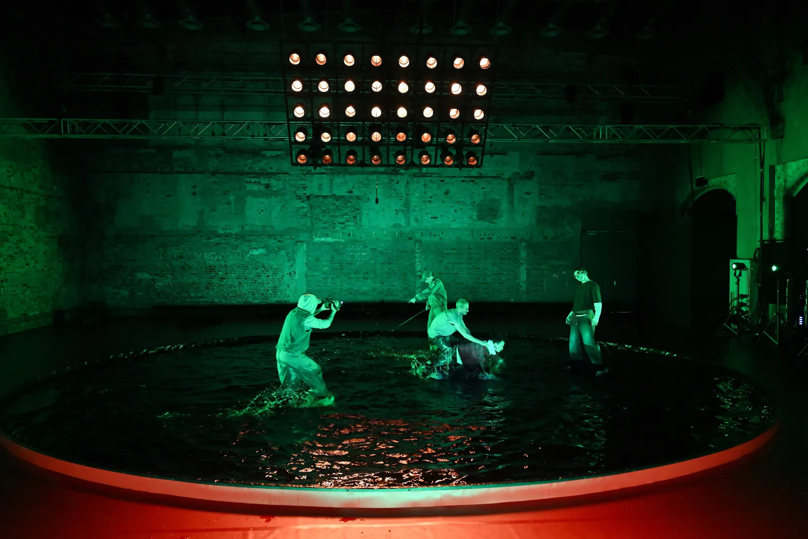 Próba medialna musicalu "Little" w reżyserii Małgorzaty Wdowik  w Centrum Sztuk Performatywnych "Piekarnia" Instytutu Grotowskiego we Wrocławiu. Fot. PAP/Maciej Kulczyński