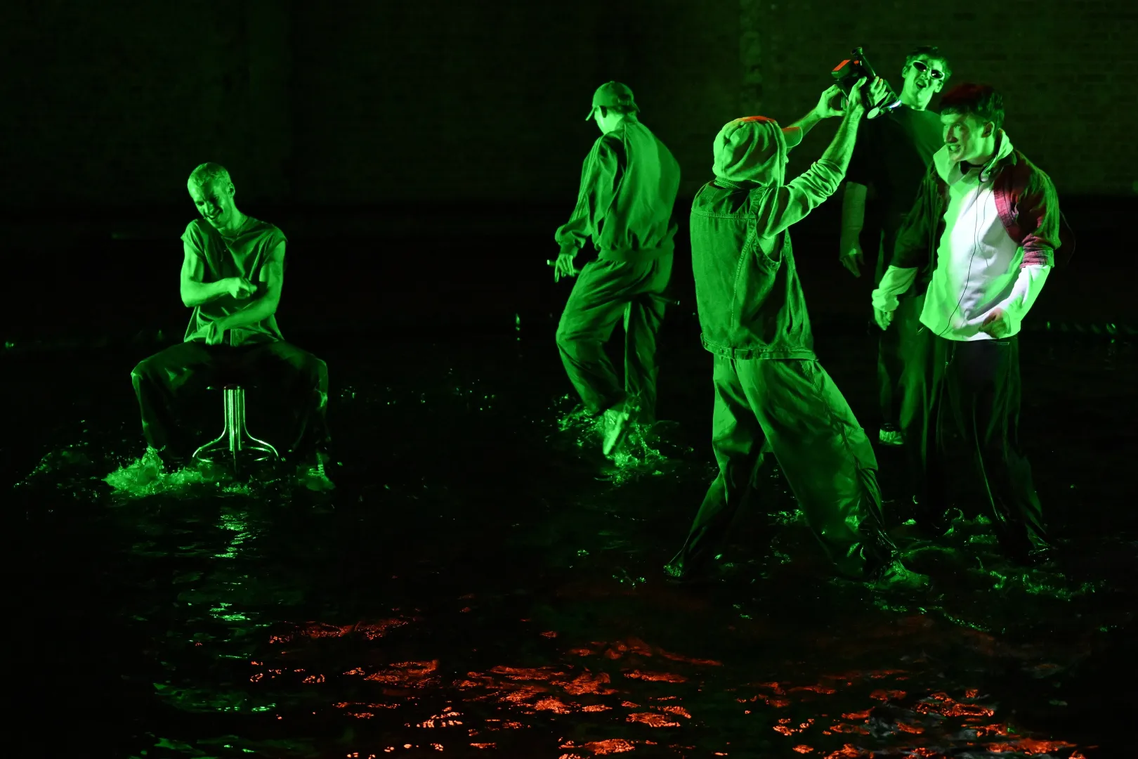 Próba medialna musicalu "Little" w reżyserii Małgorzaty Wdowik  w Centrum Sztuk Performatywnych "Piekarnia" Instytutu Grotowskiego we Wrocławiu. Fot. PAP/Maciej Kulczyński