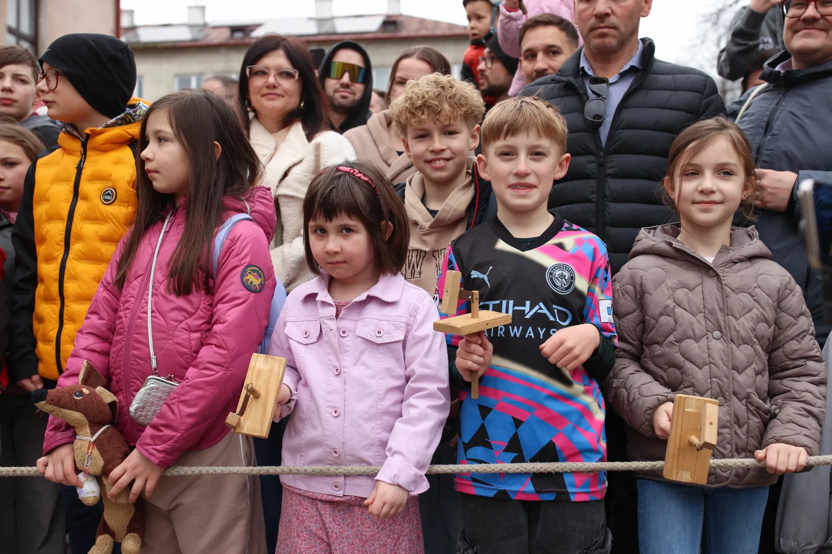 Pochód z Judoszem na ulicach Skoczowa. Fot. PAP/Jarek Praszkiewicz