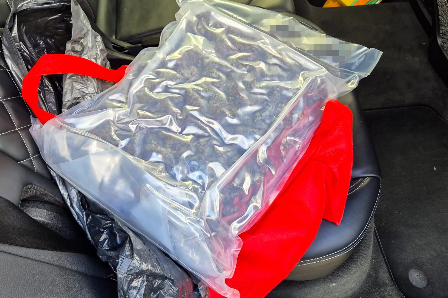 Narkotyki zarekwirowane przez policję w Chojnicach. Fot. KPP Chojnice