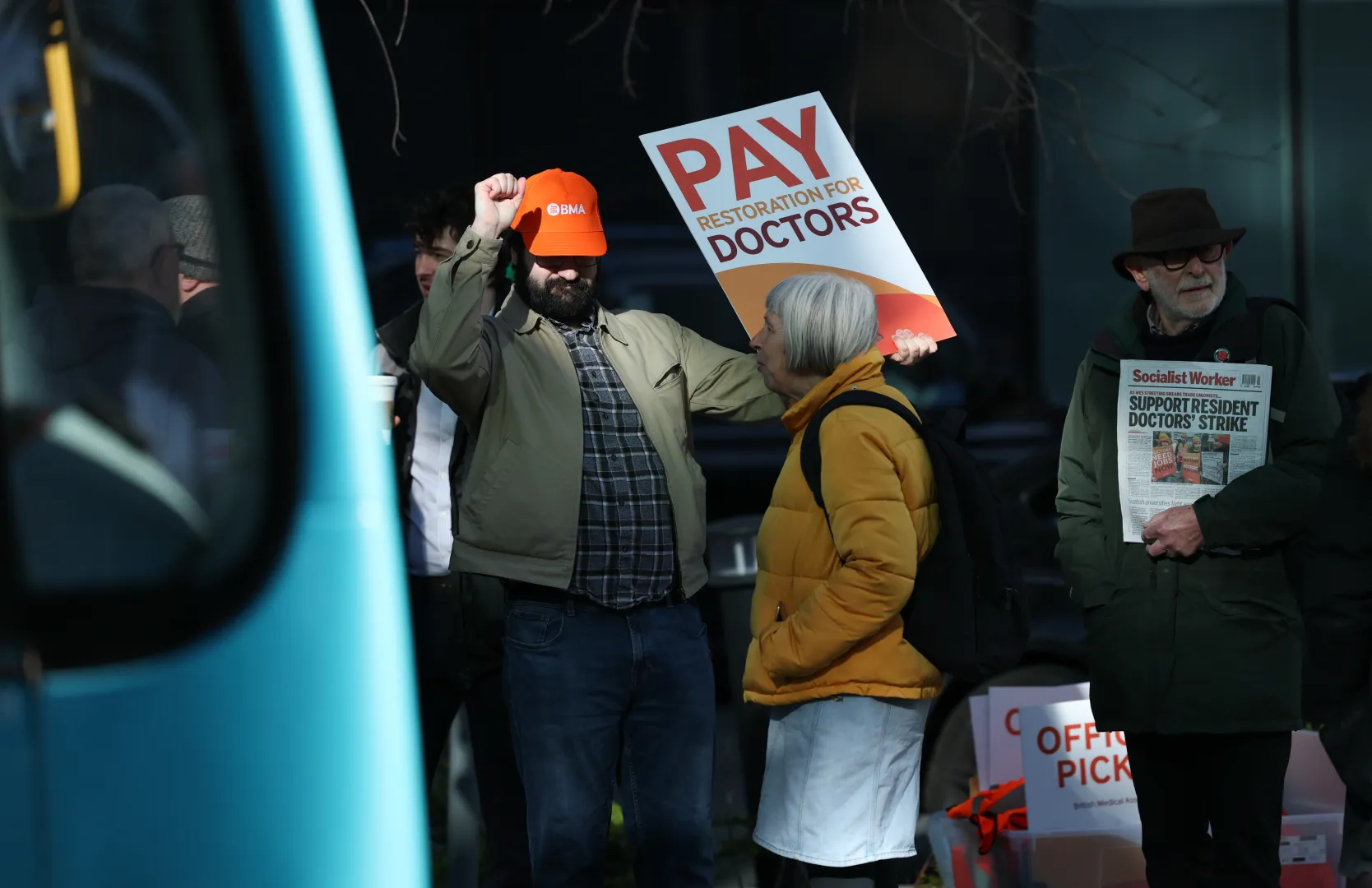 Protest lekarzy rezydentów w Wielkiej Brytanii. Fot. PAP/ EPA/ADAM VAUGHAN 