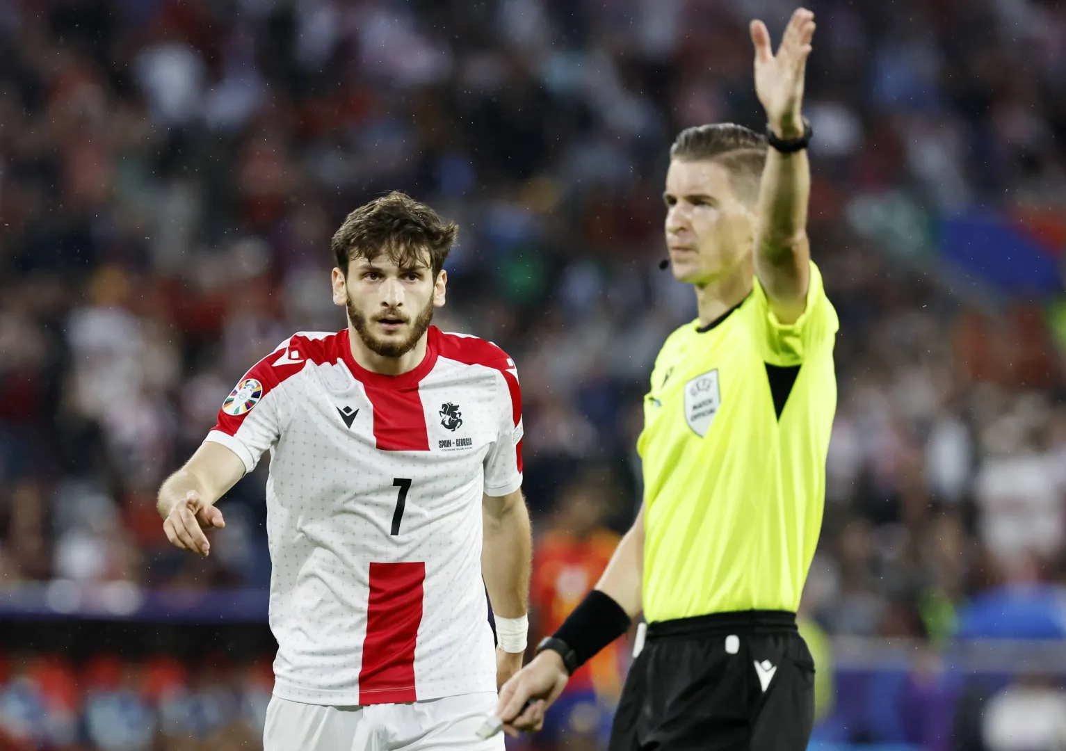 Khvicha Kvaratskhelia. Fot. PAP/EPA/ROBERT GHEMENT