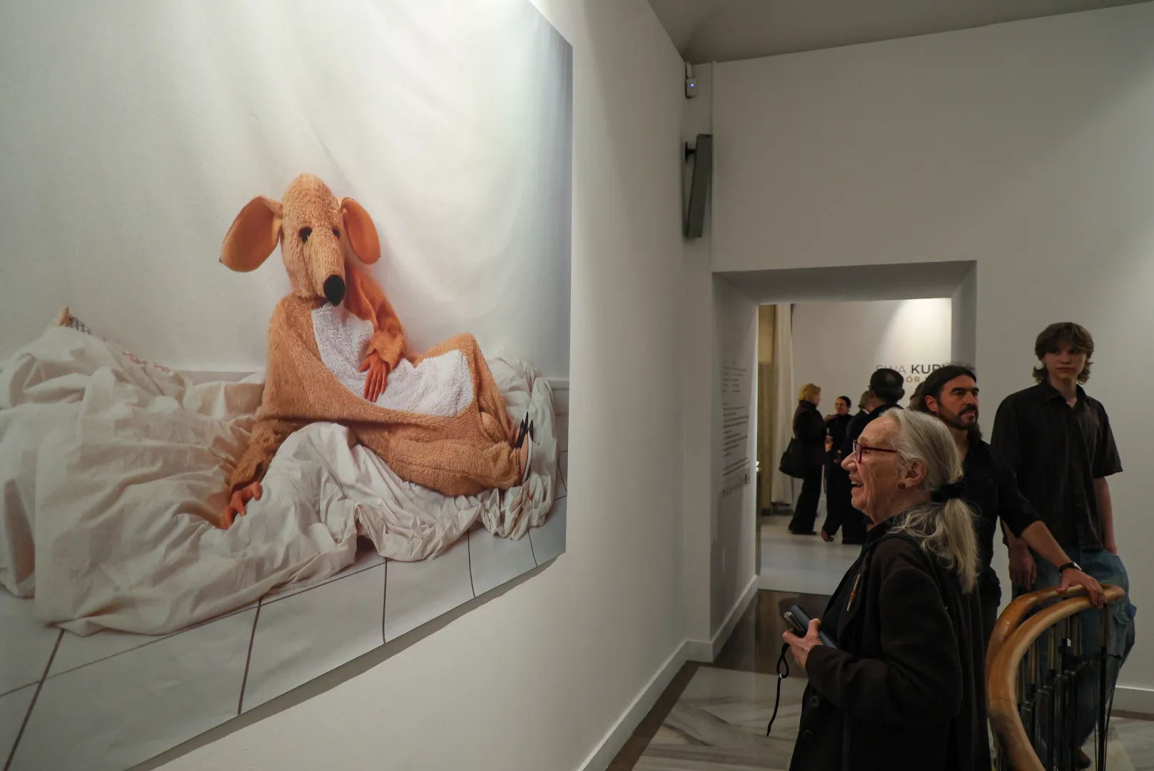 Warszawa, 14.04.2026. Otwarcie wystawy Ewy Kuryluk „Kangór w Operze” w Galerii Opera Teatru Narodowego w Warszawie. Fot. PAP/Paweł Supernak