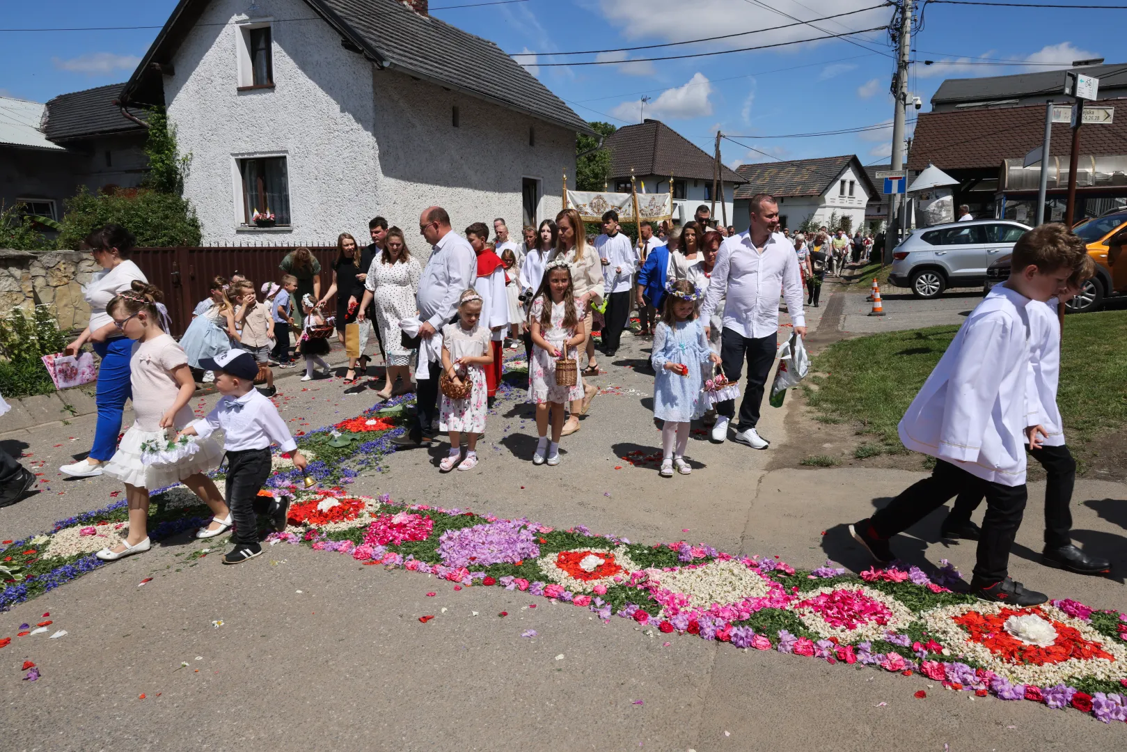 Procesja w Boże Ciało w miejscowości Klucz. Fot. PAP/Krzysztof Świderski