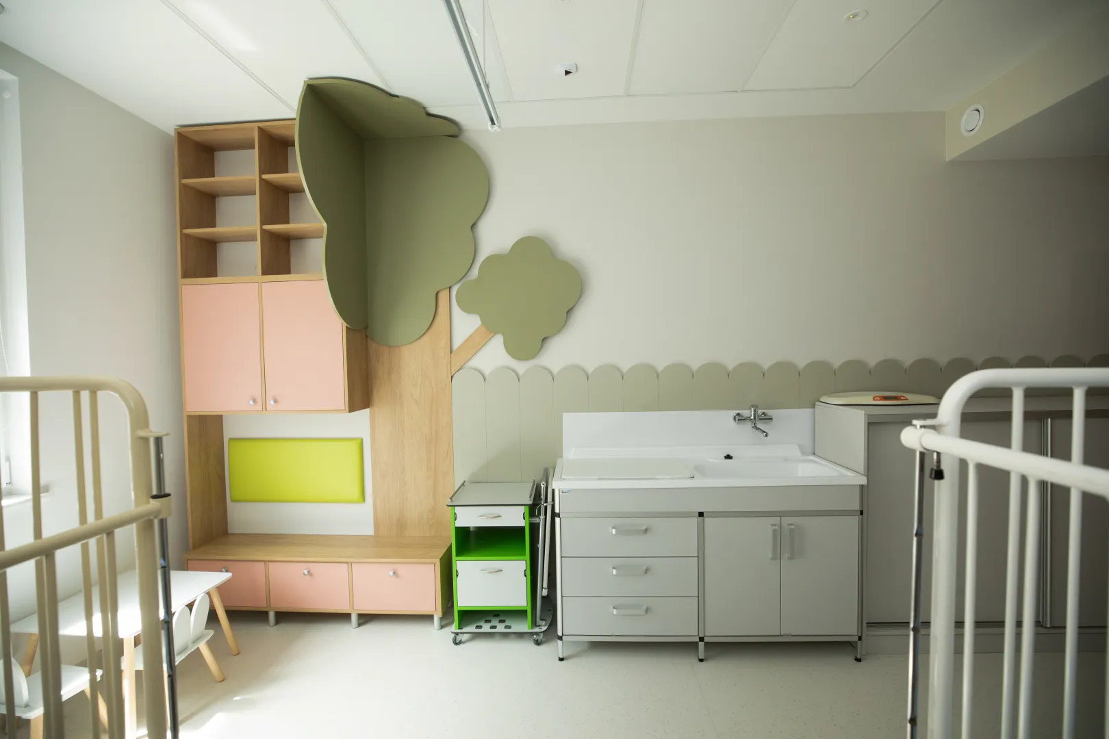 Nowa Klinika Kardiologii i Kardiochirurgii Dziecięcej w Uniwersyteckim Szpitalu Klinicznym (USK) we Wrocławiu. Fot. PAP/Krzysztof Ćwik