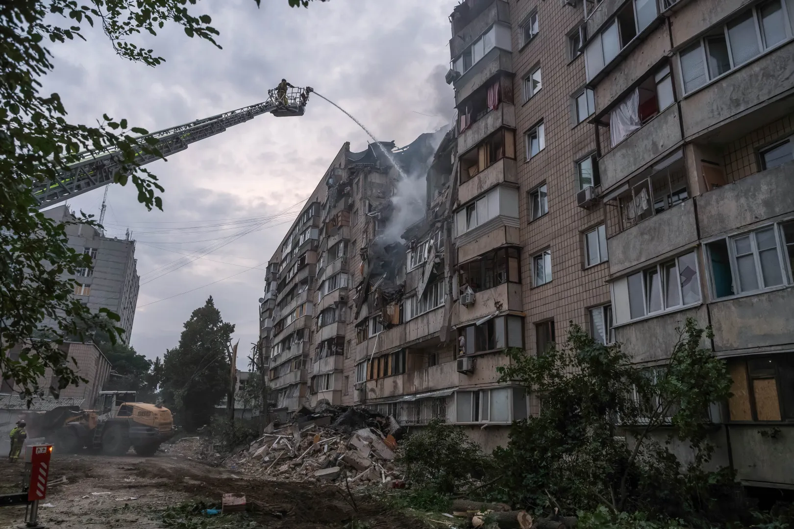 Kijów po rosyjskim ataku. Fot. PAP/Vladyslav Musiienko