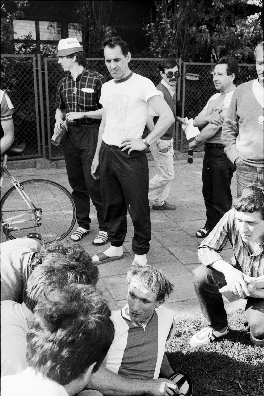  39. Wyścig Pokoju wyruszył z Kijowa. Około miesiąca wcześniej doszło do katastrofy elektrowni atomowej w Czarnobylu. Fot. PAP/Jerzy Undro