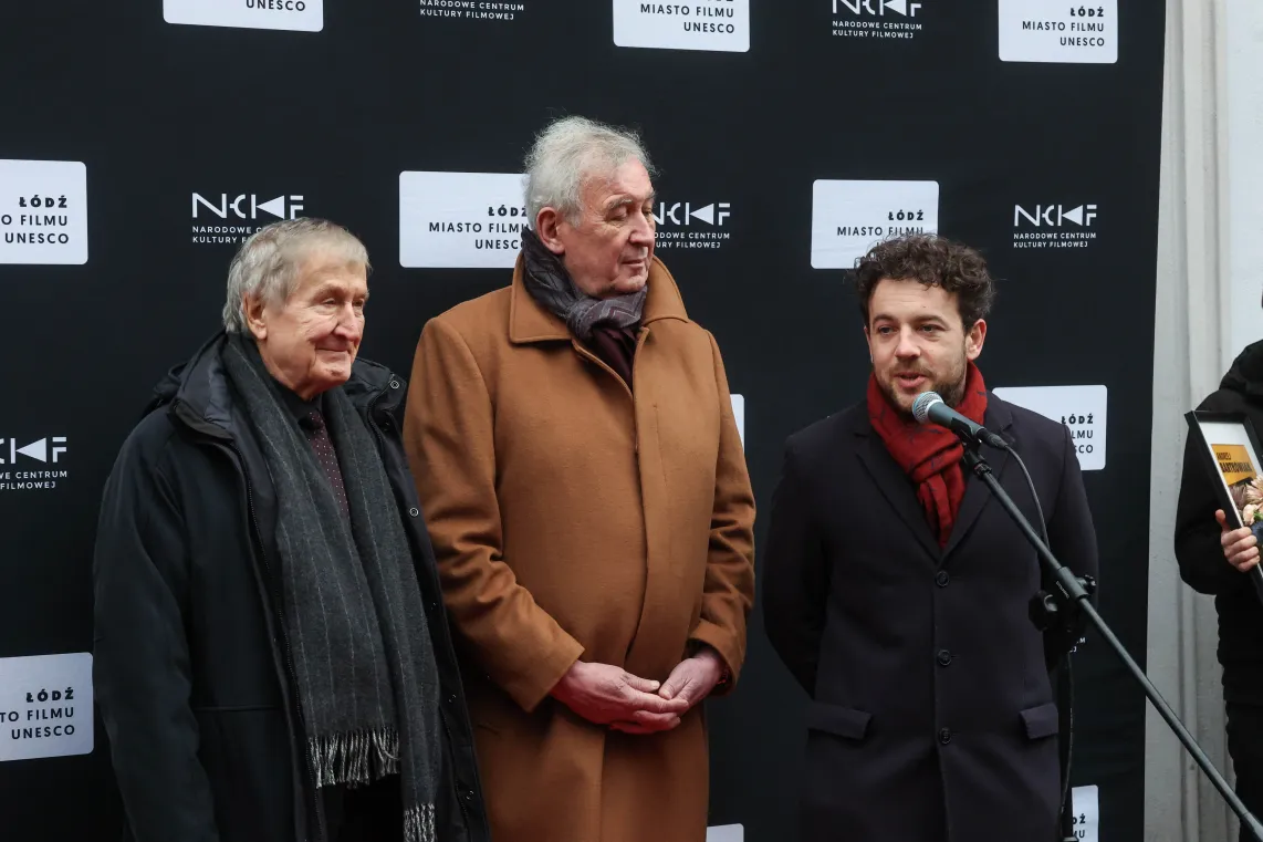 Operator filmowy i reżyser Andrzej Bartkowiak, były dydrektor Teatru Wielkiego – Opery Narodowej w Warszawie i były minister kultury Waldemar Dąbrowski oraz wiceprezydent Łodzi Tomasz Piotrowski. Fot. PAP/Marian Zubrzycki