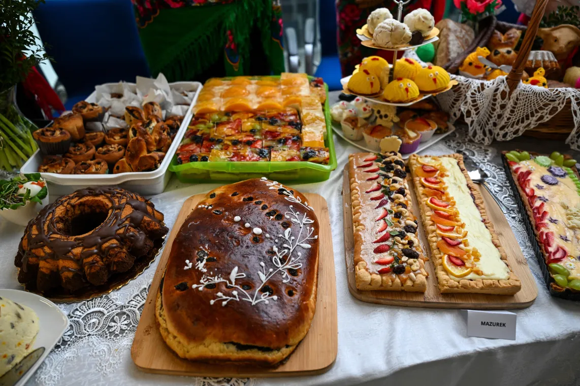 Jedzenie wielkanocne (zdjęcie ilustracyjne). Fot. PAP/Darek Delmanowicz