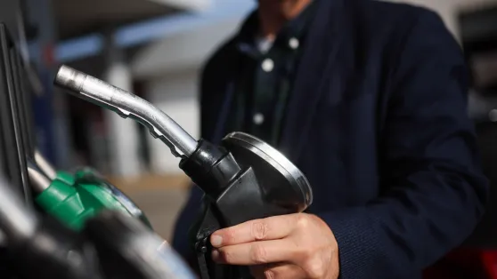 Stacja benzynowa. Fot. PAP/Leszek Szymański