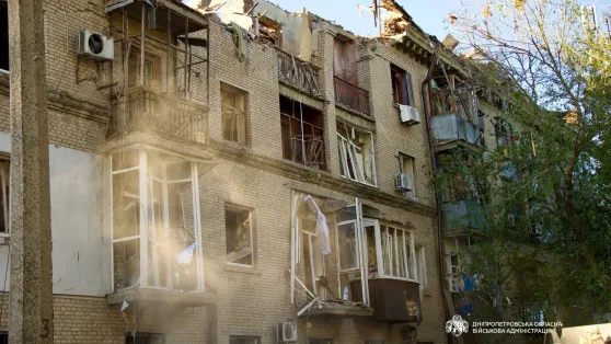 Зруйнований будинок унаслідок російського обстрілу Дніпра. Фото: Дніпропетровська обласна військова адміністрація.