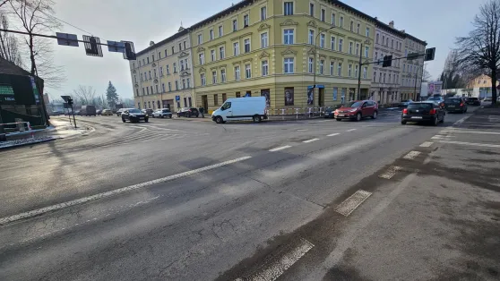 Miasto Świdnica: Wspieramy powiat - prawie 5 mln zł na rozbudowę skrzyżowania