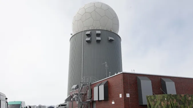 Posterunek radiolokacyjny dalekiego zasięgu Fot. PAP/Artur Reszko