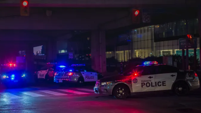 Wydarzenia w Tumbler Ridge są wśród najtragiczniejszych wypadków w szkołach w Kanadzie. Fot. Adobe Stock/ redfoxca