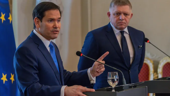 Marco Rubio i Robert Fico Fot. PAP/EPA/DOMINIKA KORTVELYESIOVA