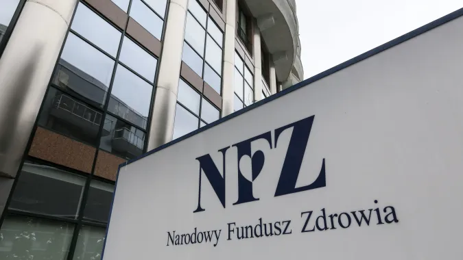Logo NFZ Fot. PAP/Paweł Supernak