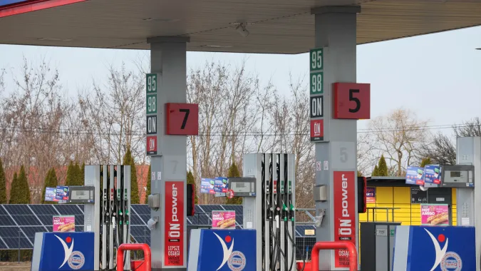 Stacja paliw Fot. PAP/Leszek Szymański