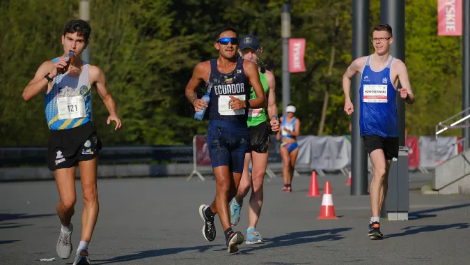 Zawodnicy na trasie 2. Korzeniowski Warsaw Race Walking Cup Zdjęcie ilustracyjne Fot. PAP/Mateusz Marek