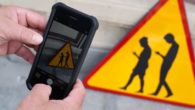 Instytut Spraw Obywatelskich apeluje do resortu infrastruktury o nowy znak drogowy. Fot. PAP/	Albert Zawada