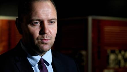 Dyrektor gdańskiego Muzeum II Wojny Światowej Karol Nawrocki. Fot. PAP/Darek Delmanowicz